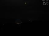 03 : 08