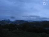 06 : 00