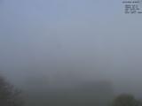 09 : 00