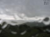 13 : 00