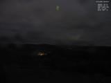 02 : 00