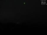 06 : 00