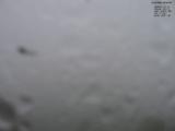 09 : 32