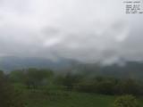 14 : 00