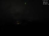 23 : 00
