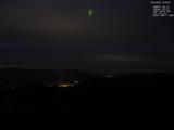 19 : 00