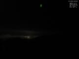 03 : 00