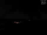 22 : 08