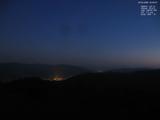 04 : 32