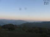 06 : 00