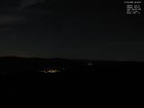 02 : 00