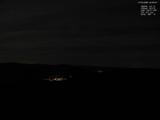 03 : 00