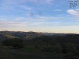 06 : 00