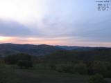 19 : 44