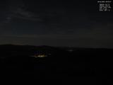 02 : 00