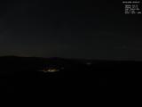 03 : 00