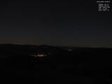 02 : 00