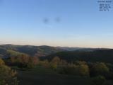 06 : 00