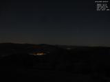 02 : 00