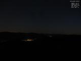 04 : 00