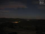 23 : 00
