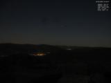 01 : 00