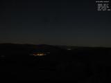 03 : 24