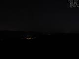 03 : 00
