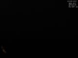 23 : 00