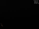 23 : 04