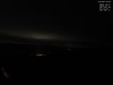 03 : 00