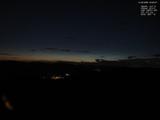23 : 00