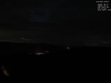 23 : 00