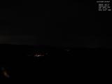 03 : 00