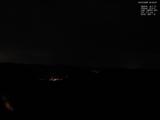 03 : 04