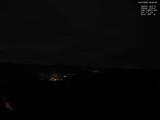 22 : 56