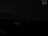 23 : 04