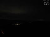 23 : 08