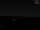 23 : 00