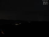 23 : 04