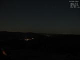 03 : 08