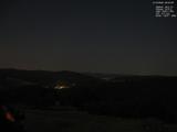 02 : 04