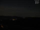 22 : 56