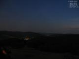 04 : 04