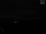 03 : 32