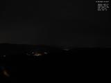 21 : 04