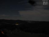 03 : 04