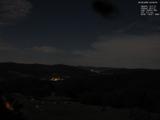 03 : 24