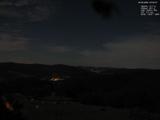 03 : 32