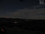 04 : 32